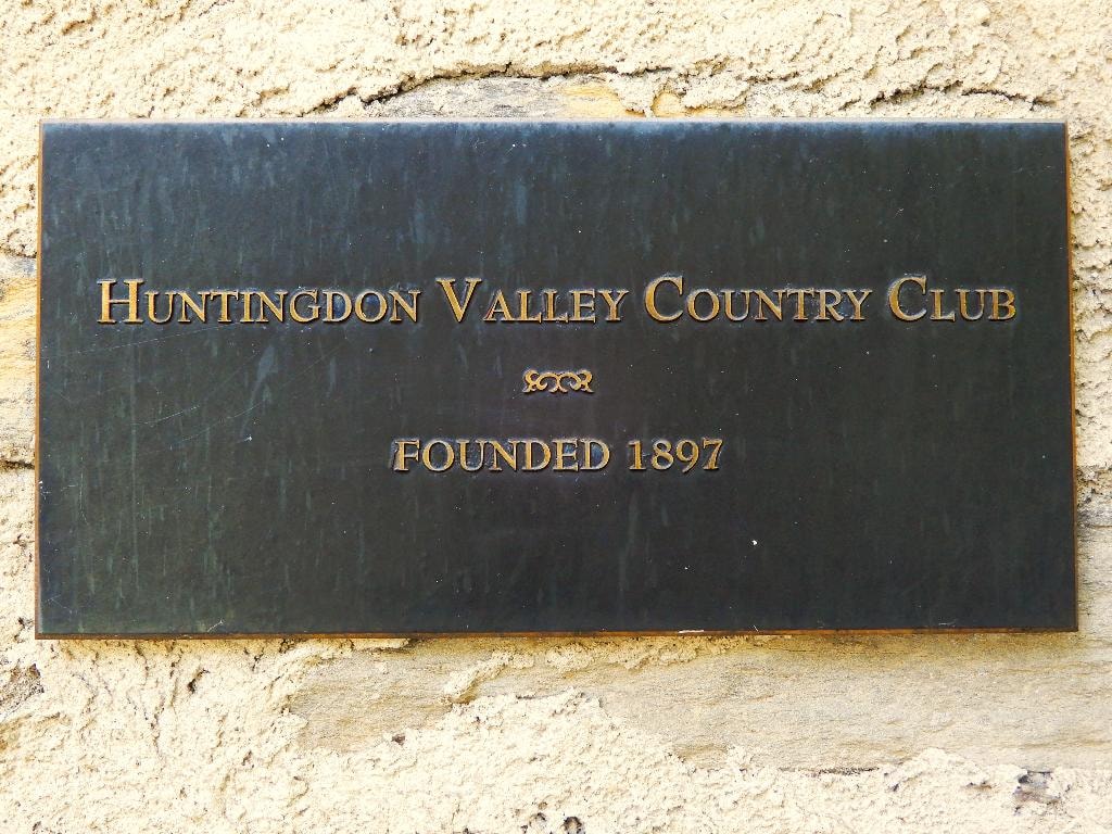 Huntingdon Valley Country Club — Founded 1897 bronze plaque
